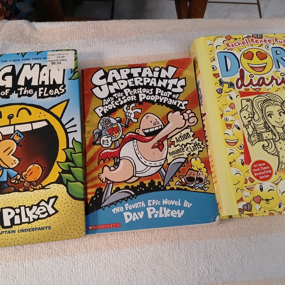 Dog Man and Captain Underpants Book Set